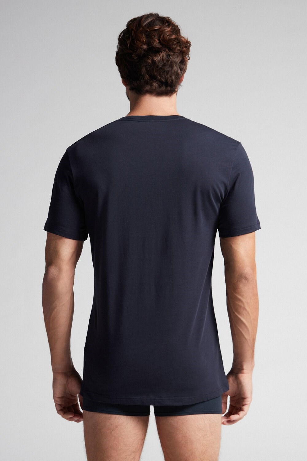 800 - Midnight Blue Intimissimi Short Sleeve Crew Neck T Shirt in Supima® Cotton | QMOX-62854