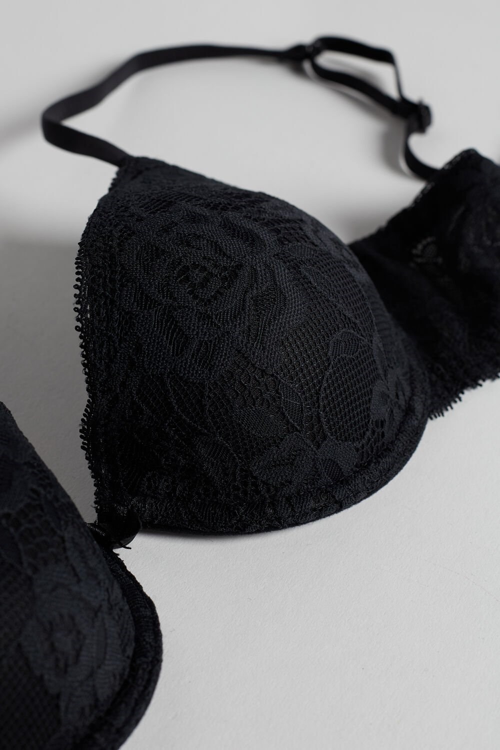 Black - 019 - Black Intimissimi Bellissima Lace Push-Up Bra | RAWG-86302