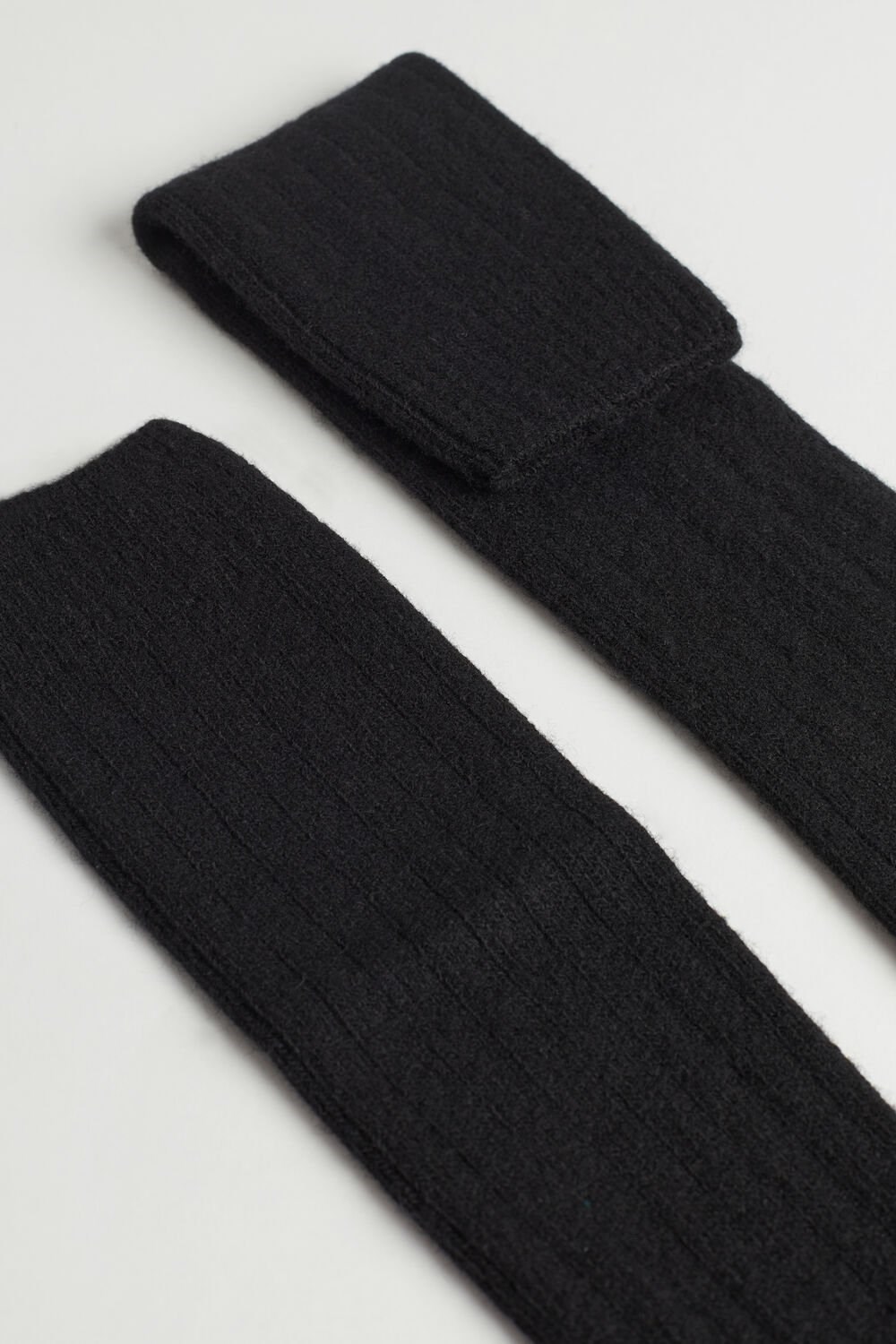 Black - 019 - Black Intimissimi Long Ribbed Socks in Cashmere and Wool | ZDUK-42970