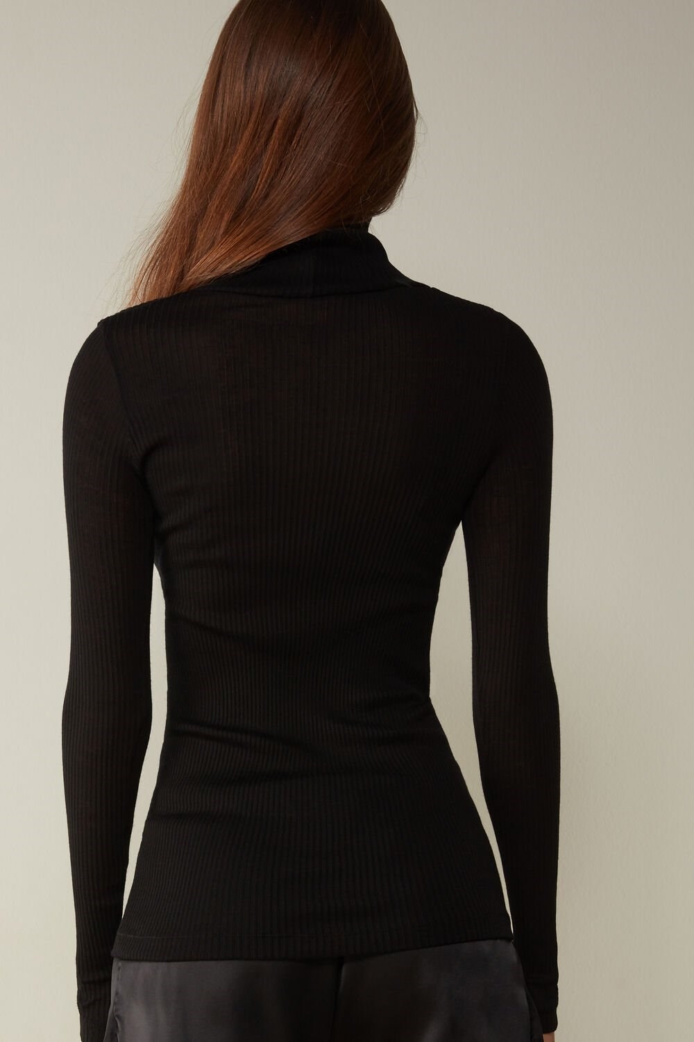 Black - 019 - Black Intimissimi Long-sleeve High-Neck Tubular Top in Wool and Silk | MTEO-52389