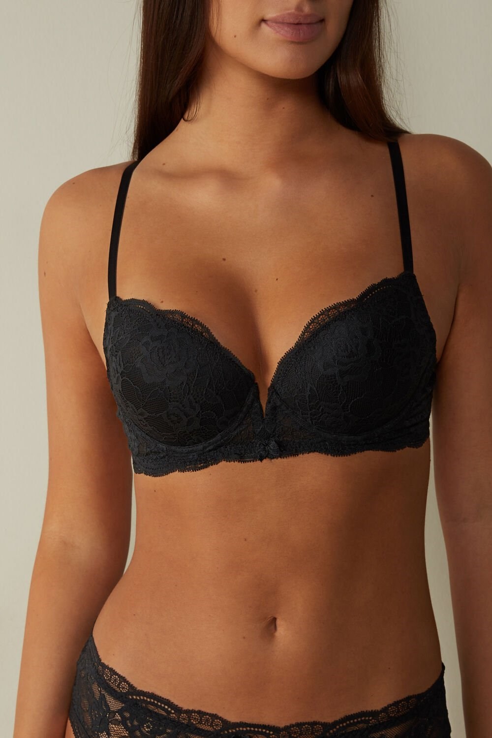 Black - 019 - Black Intimissimi Mia Lace Super Push-Up Bra | DLKM-83601