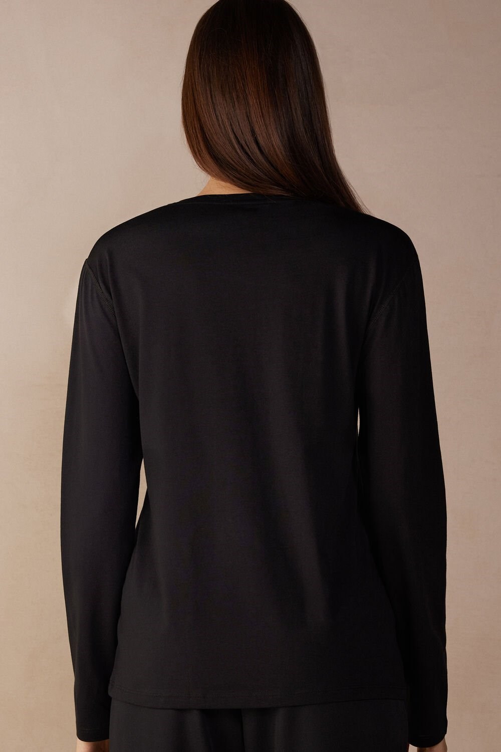 Black - 019 - Black Intimissimi Oversized Long Sleeve Top in Supima® Cotton | SIUF-69530