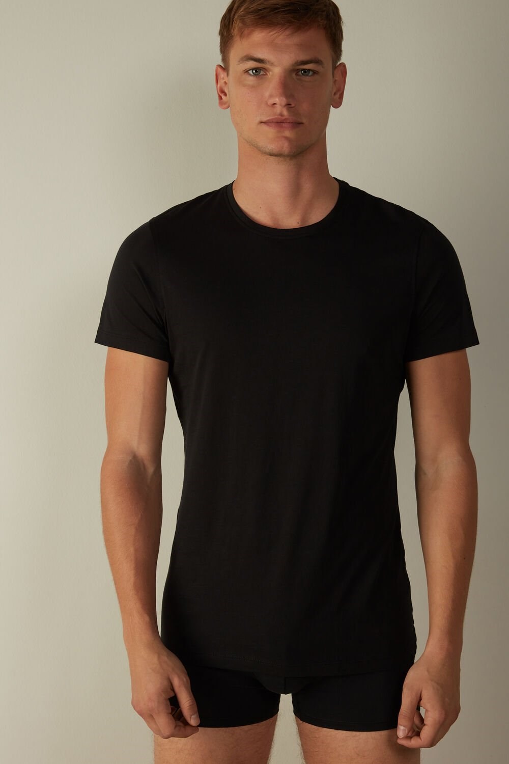 Black - 019 - Black Intimissimi Short-Sleeve Crew-Neck T-Shirt in Extra-Fine Supima® Cotton | DXSM-05784