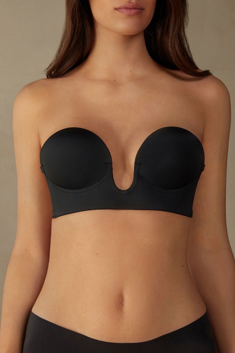 Black - 019 - Black Intimissimi Stick-On Bandeau Plunge Bra with Graduated Cups | VGZS-31504