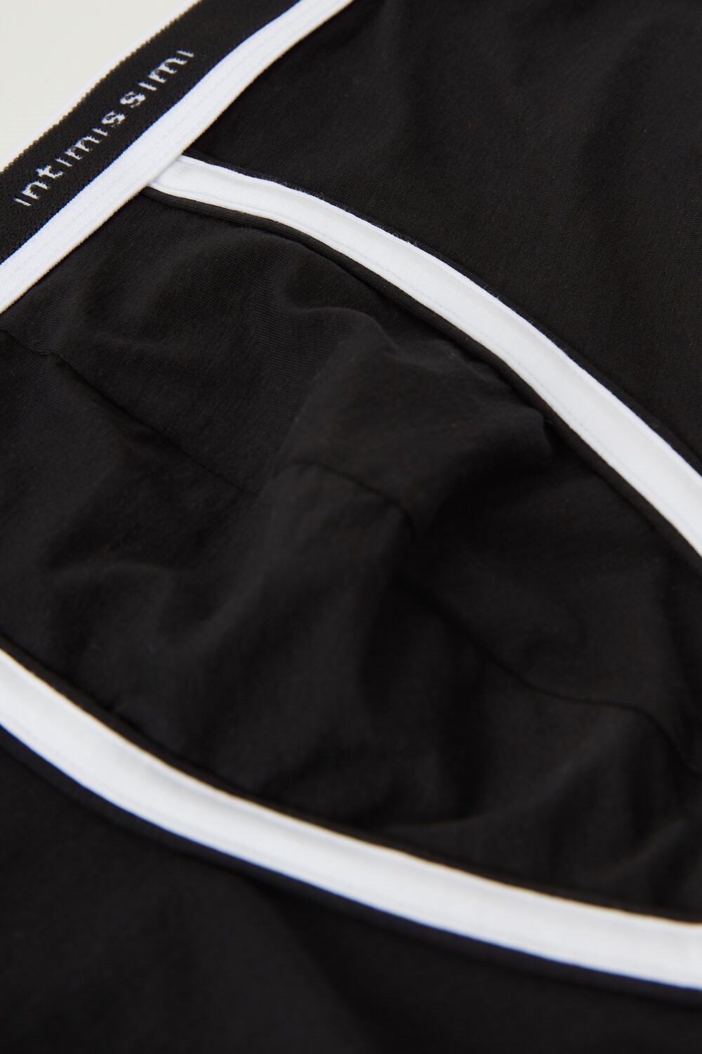 Black - 661i - Black / White Intimissimi Natural Fresh Supima® Cotton Boxers with Logo | EPOU-41097