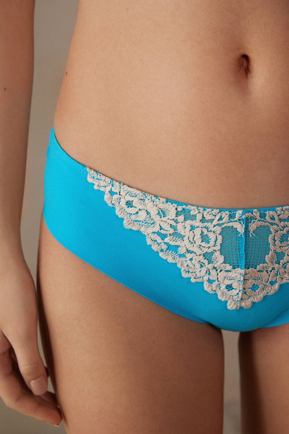 Blue - 233j - Digital Turquoise / Ivory Intimissimi Pretty Flowers Seamless Cotton Panties | FWZL-30174