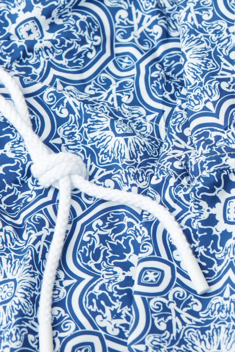 Blue - 263j - White Blue Majolica Print Intimissimi Blue Majolica Print Swim Trunks | LGPD-92851