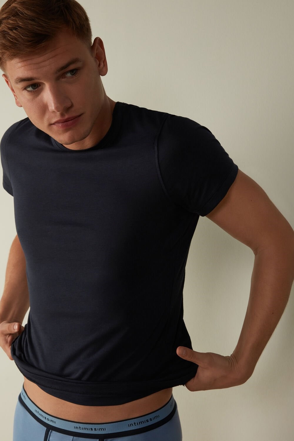 Blue - 800 - Midnight Blue Intimissimi Short-Sleeve Crew-Neck T-Shirt in Extra-Fine Supima® Cotton | PTKF-07321