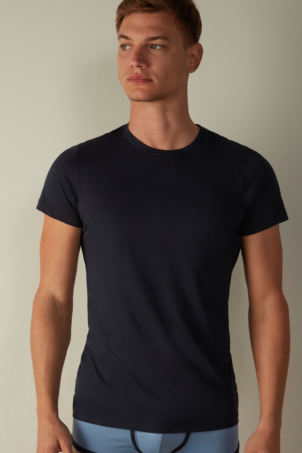 Blue - 800 - Midnight Blue Intimissimi Short-Sleeve Crew-Neck T-Shirt in Extra-Fine Supima® Cotton | PTKF-07321