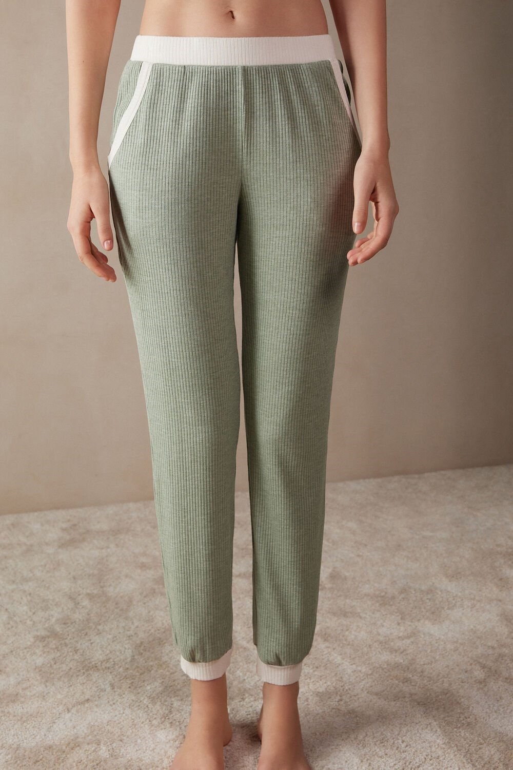 Green - 231j - Frost Green Intimissimi Lost in Fields Full Length Pants in Modal | TJOY-98674