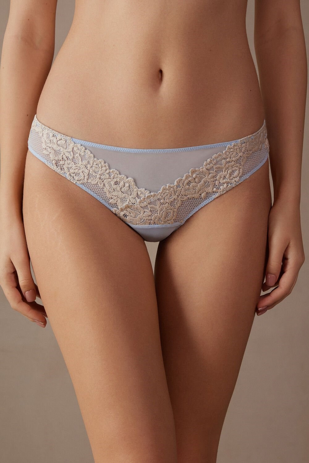 Light Blue - 217j - Airy Blue / Ivory Intimissimi Pretty Flowers Brazilian | GZUO-19650