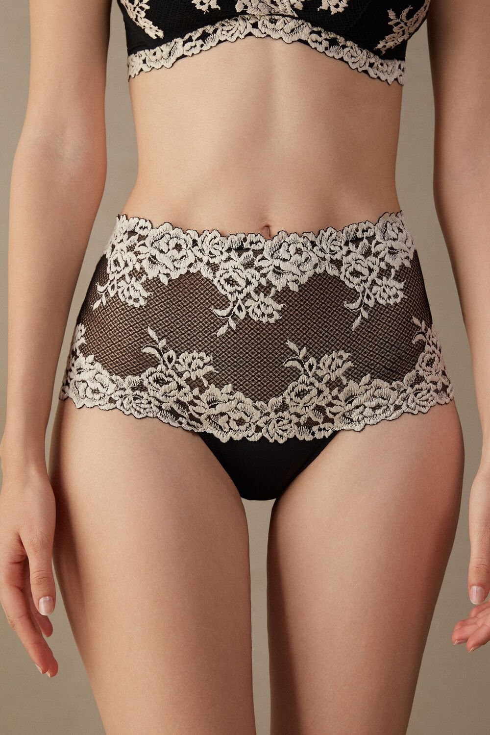 Multicolor - 9887 - Black / Ivory Intimissimi Pretty Flowers Hipster Brazilian | WMLG-48509