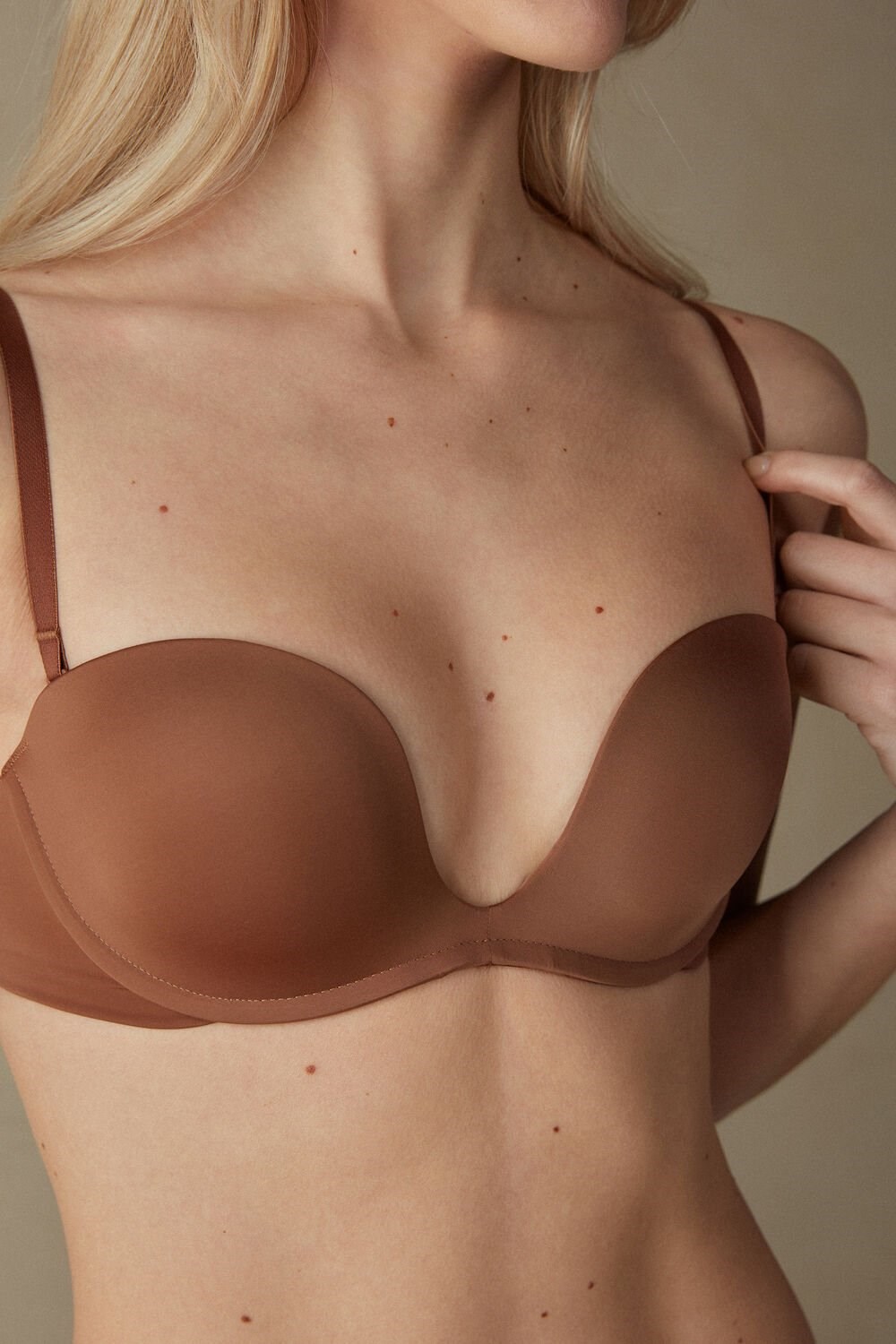 Natural - 502i - Dark Beige Intimissimi Monica Bandeau Bra in Ultralight Microfiber | XJDP-30156