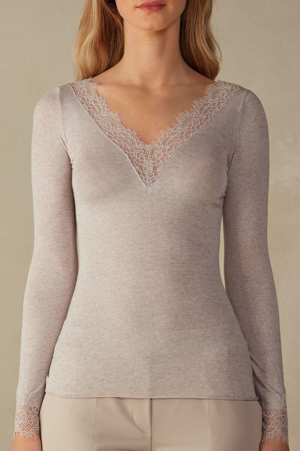 Natural - 7525 - Heather Shell Beige Intimissimi Modal Cashmere Ultralight Long Lace Shirt | EKCW-74018