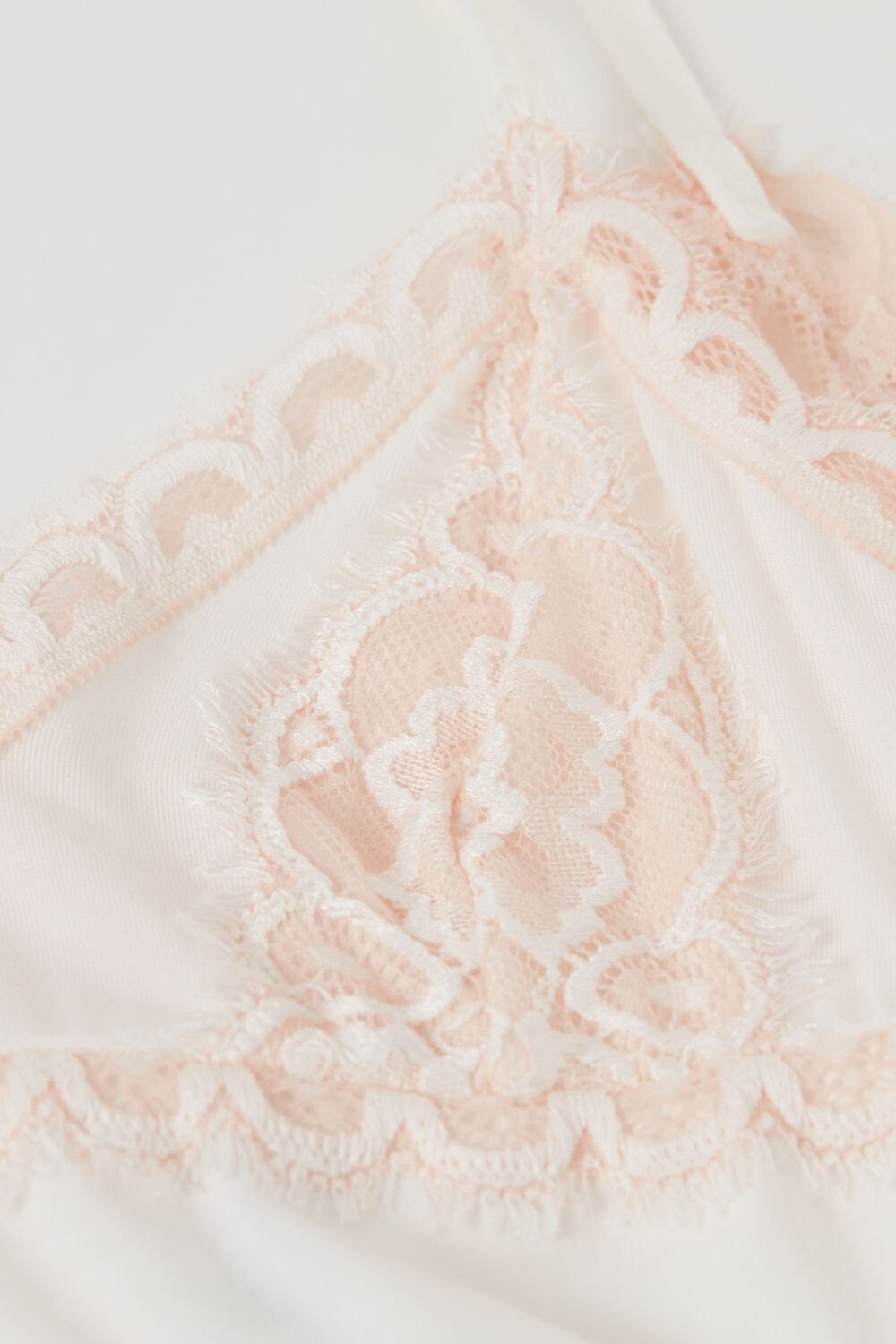 Pale Pink - 885i - Light Pink / Ivory Intimissimi Floral Groove Modal Top | LMNI-87930