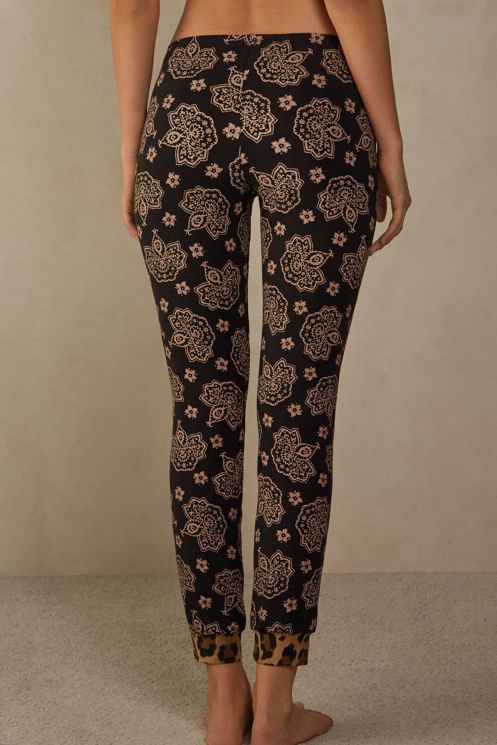 Print - 146j - Black Paisley / Animal Print Intimissimi Lady Animalier Modal Cuffed Pants | JGOR-21597