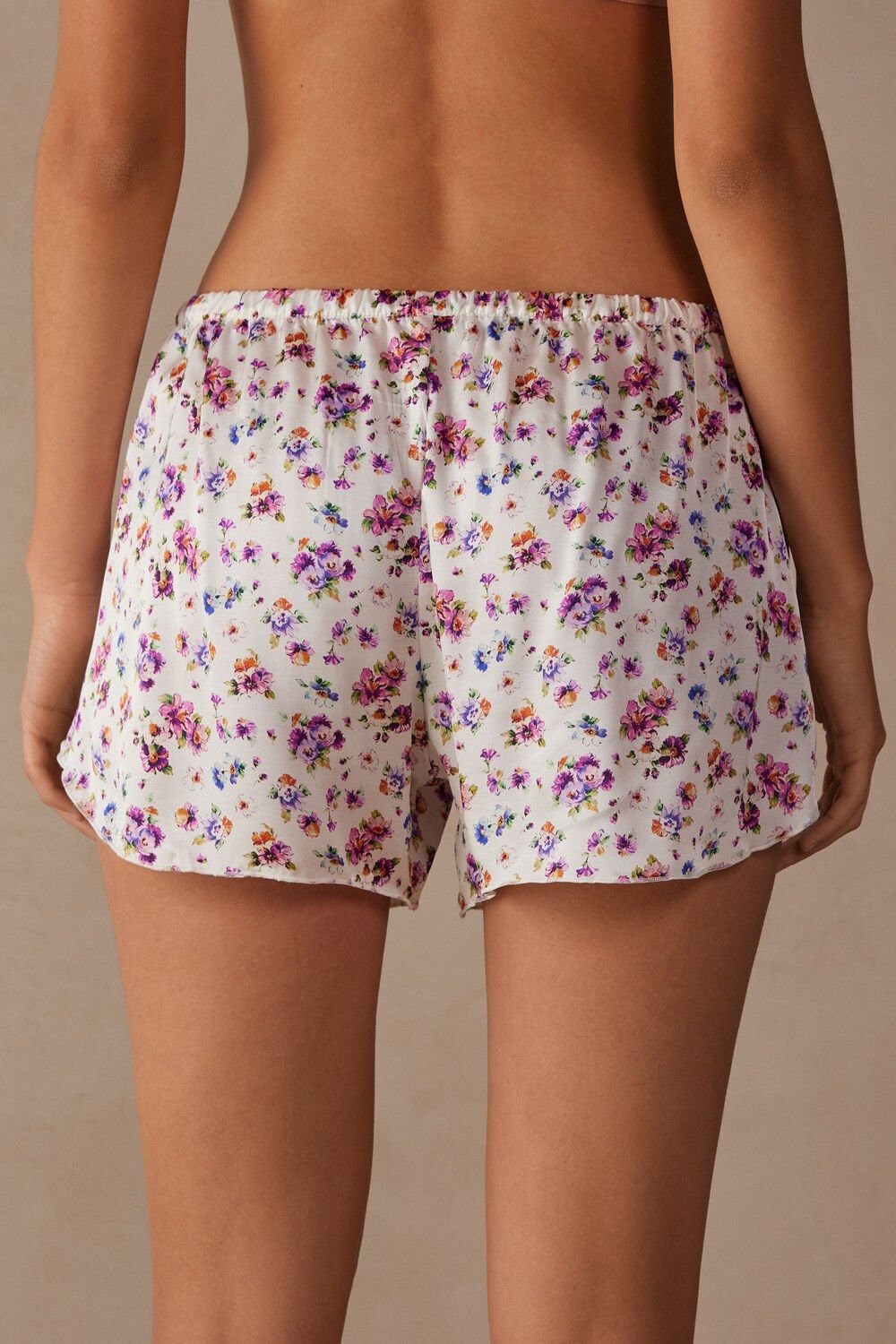 Print - 208j - White Spring Bouquet Print Intimissimi Dreaming of Spring Satin Shorts | NKVH-06743