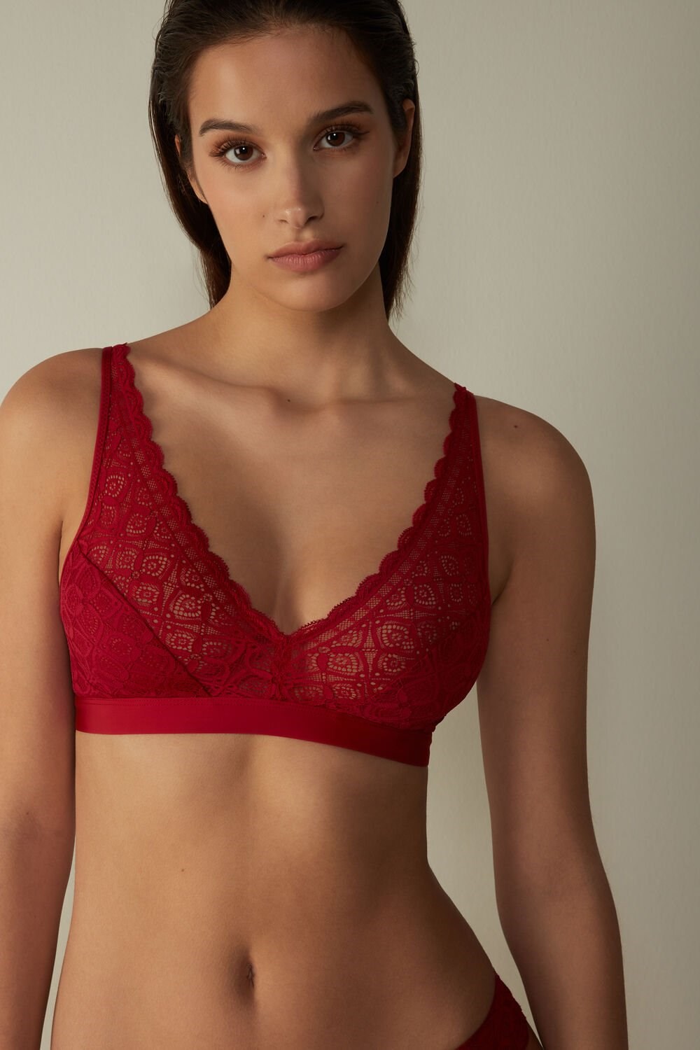 Red - 1473 - Red Intimissimi Lara Triangle Bra in Lace | BIHO-42607