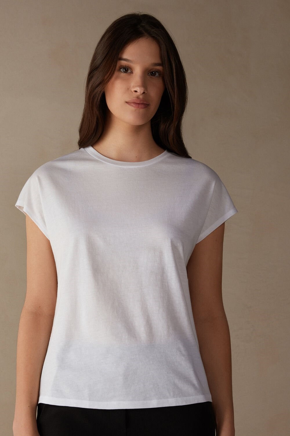 White - 001 - White Intimissimi Short Sleeve Crew Neck Top in Supima® Ultrafresh cotton | OLRI-28039