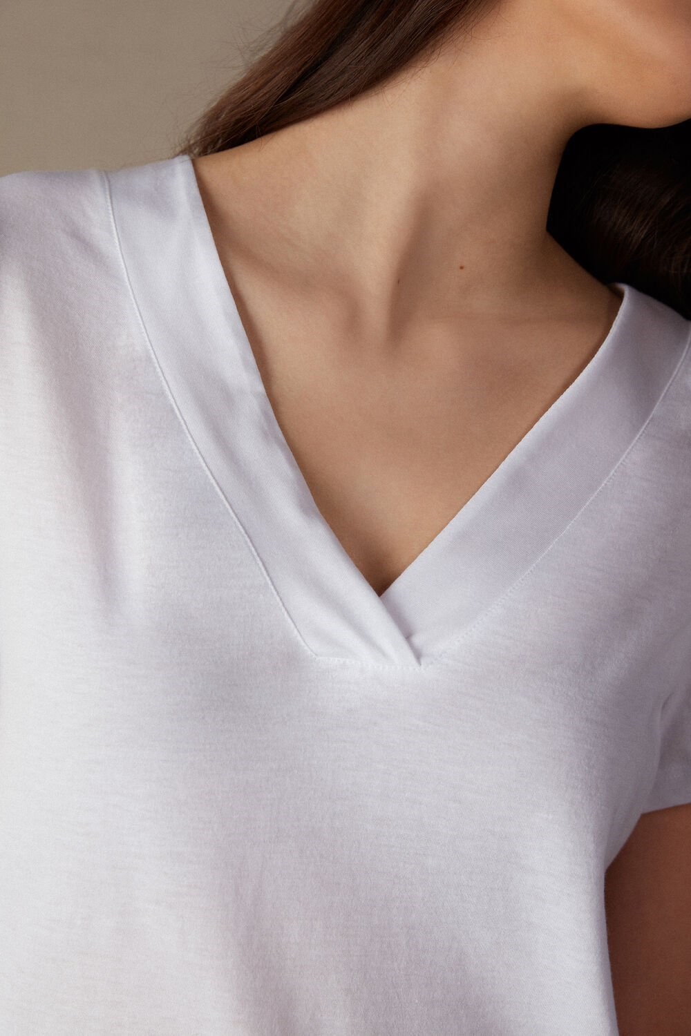 White - 001 - White Intimissimi Short Sleeve V-neck Top in Supima® Ultrafresh Cotton | OQUT-86720