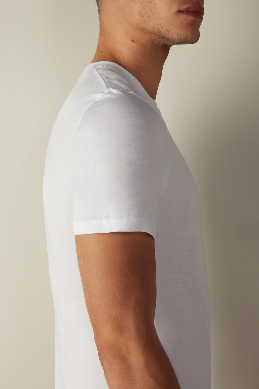 White - 001 - White Intimissimi Short Sleeve Crew Neck T Shirt in Supima® Cotton | XTDK-30941