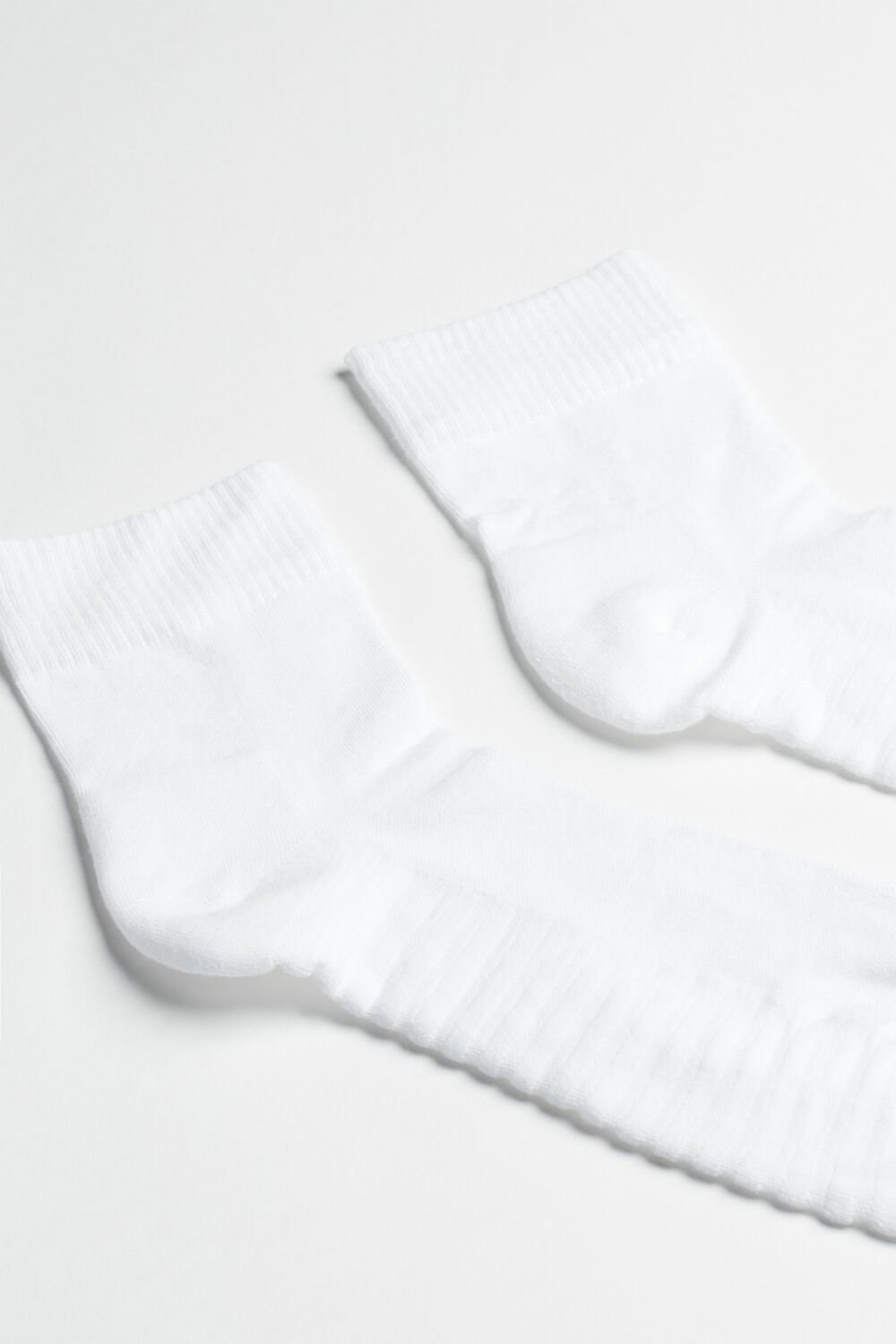 White - 001 - White Intimissimi Terrycloth Short Socks | FJBG-65281