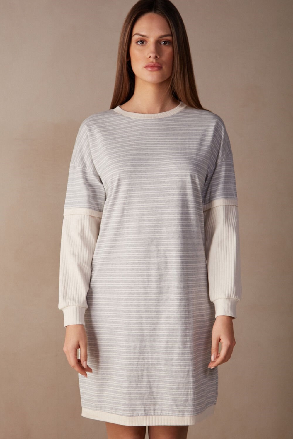 White - 224j - Heather Gray / Vanilla Beige Stripe Intimissimi Casual Sunday Long Sleeve Nightshirt | MKYP-07349