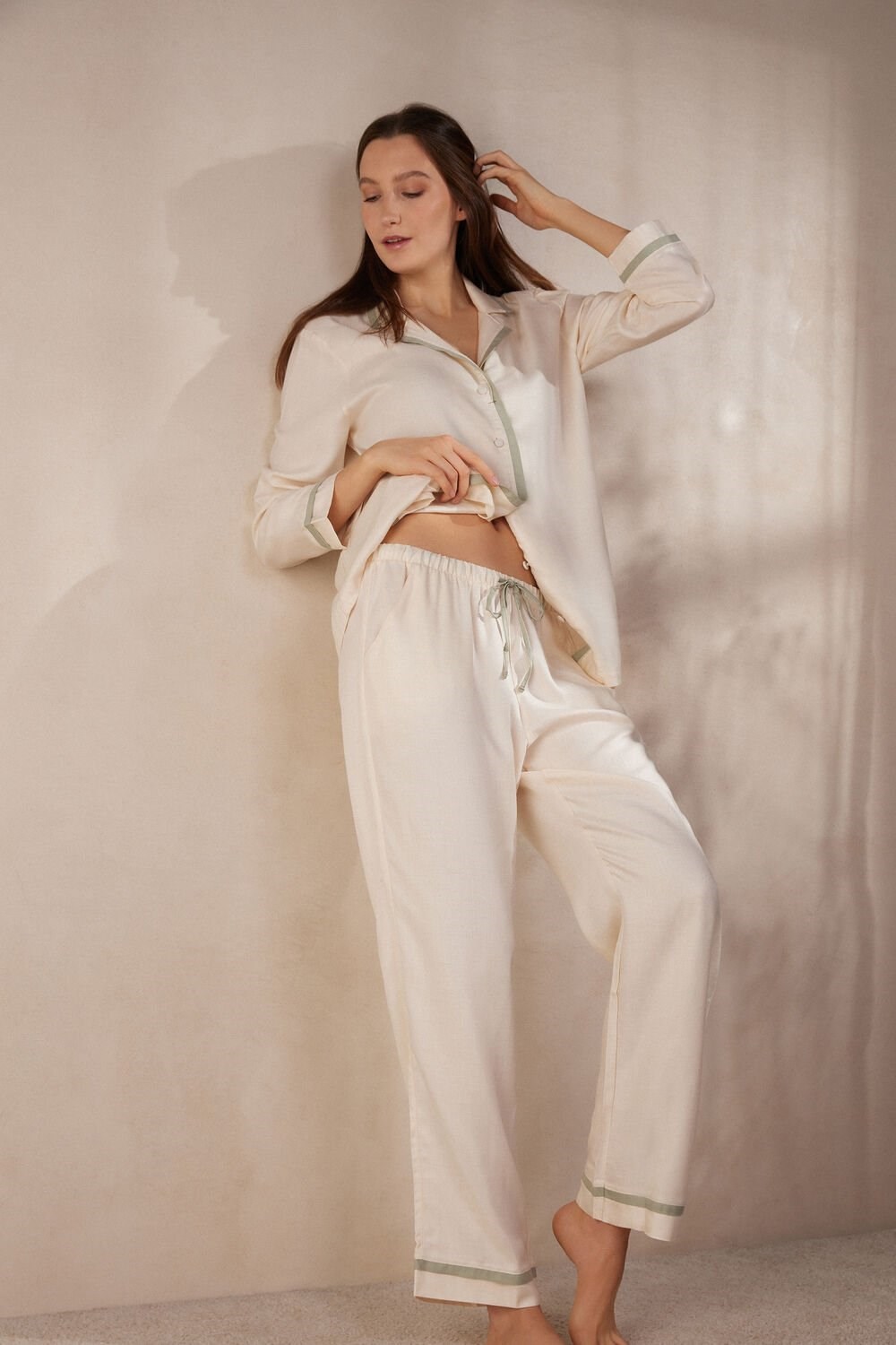 White - 230j - Heather Vanilla Ivory Intimissimi Lost in Fields Full Length Pants in Plain-weave Modal | STGF-01578